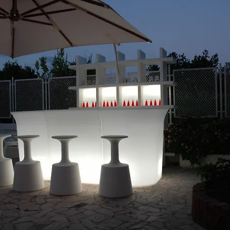Hotel Torre Dei Borboni 3*