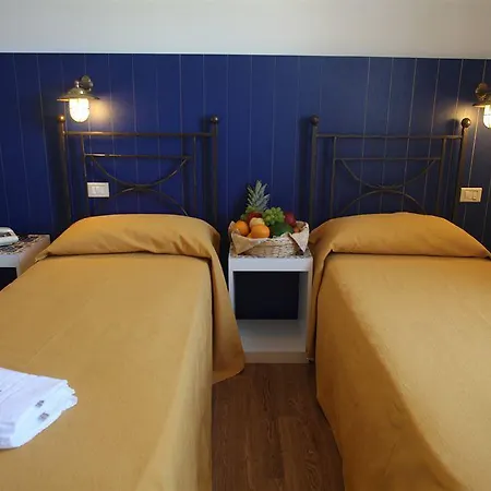 Hotel Torre Dei Borboni