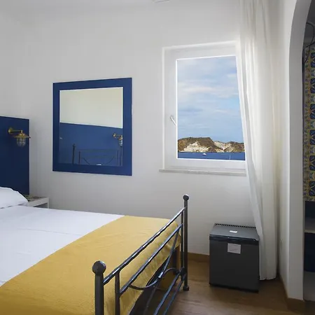 Torre Dei Borboni 3* Ponza