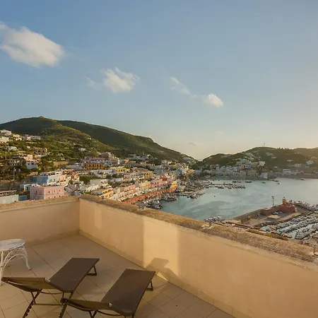 Torre Dei Borboni 3* Ponza