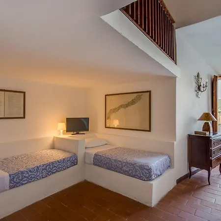 Torre Dei Borboni Hotel 3*