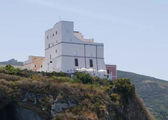 Hotel Torre Dei Borboni Ponza