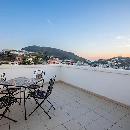 Torre Dei Borboni Szálloda Ponza