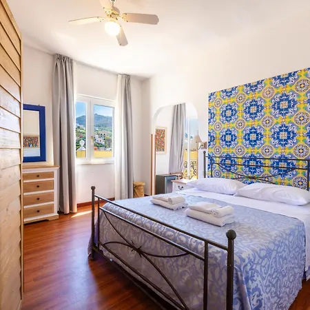 Torre Dei Borboni 3* Ponza