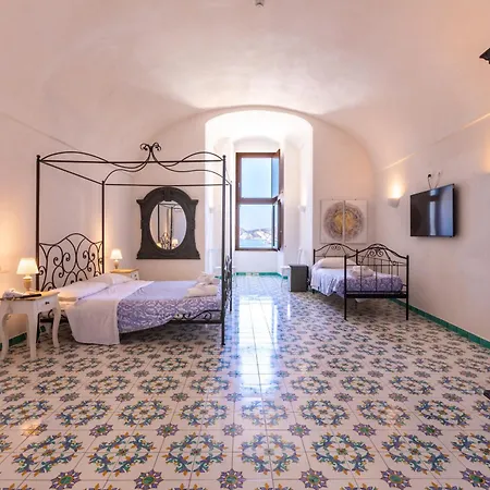 Torre Dei Borboni Hotel