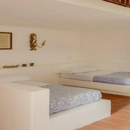 Hotel Torre Dei Borboni