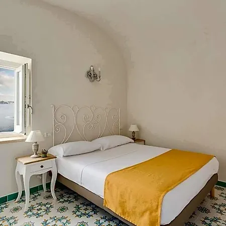 Torre Dei Borboni Otel
