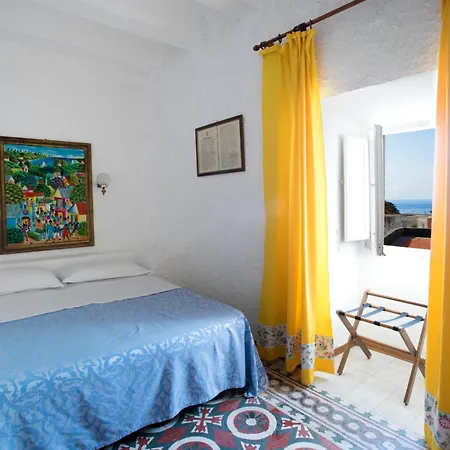 Hotel Torre Dei Borboni