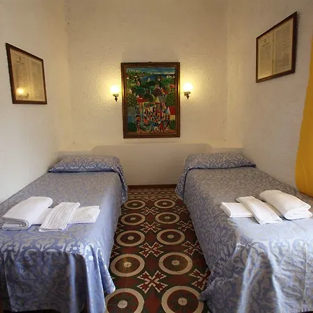 Hotel Torre Dei Borboni